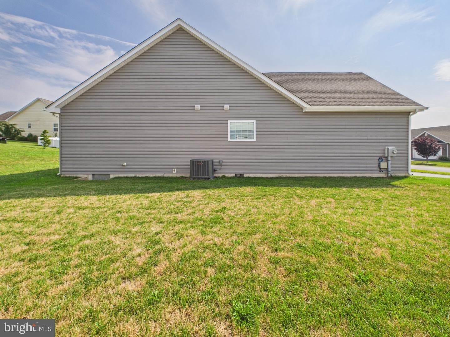 130 Constellation Road photo 9