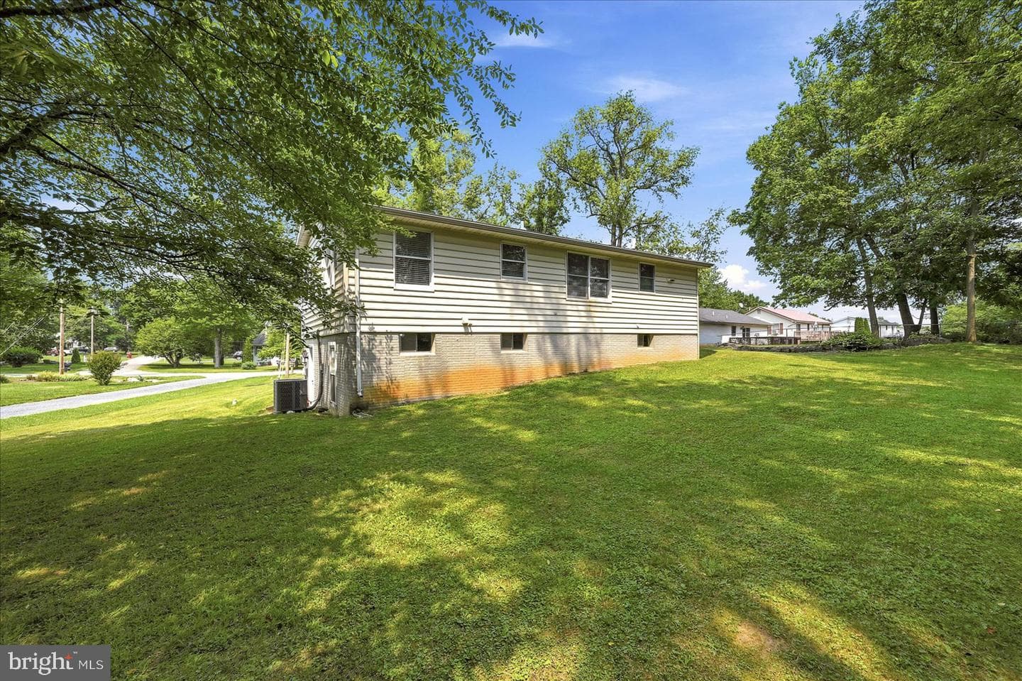 156 Morgan Street photo 34