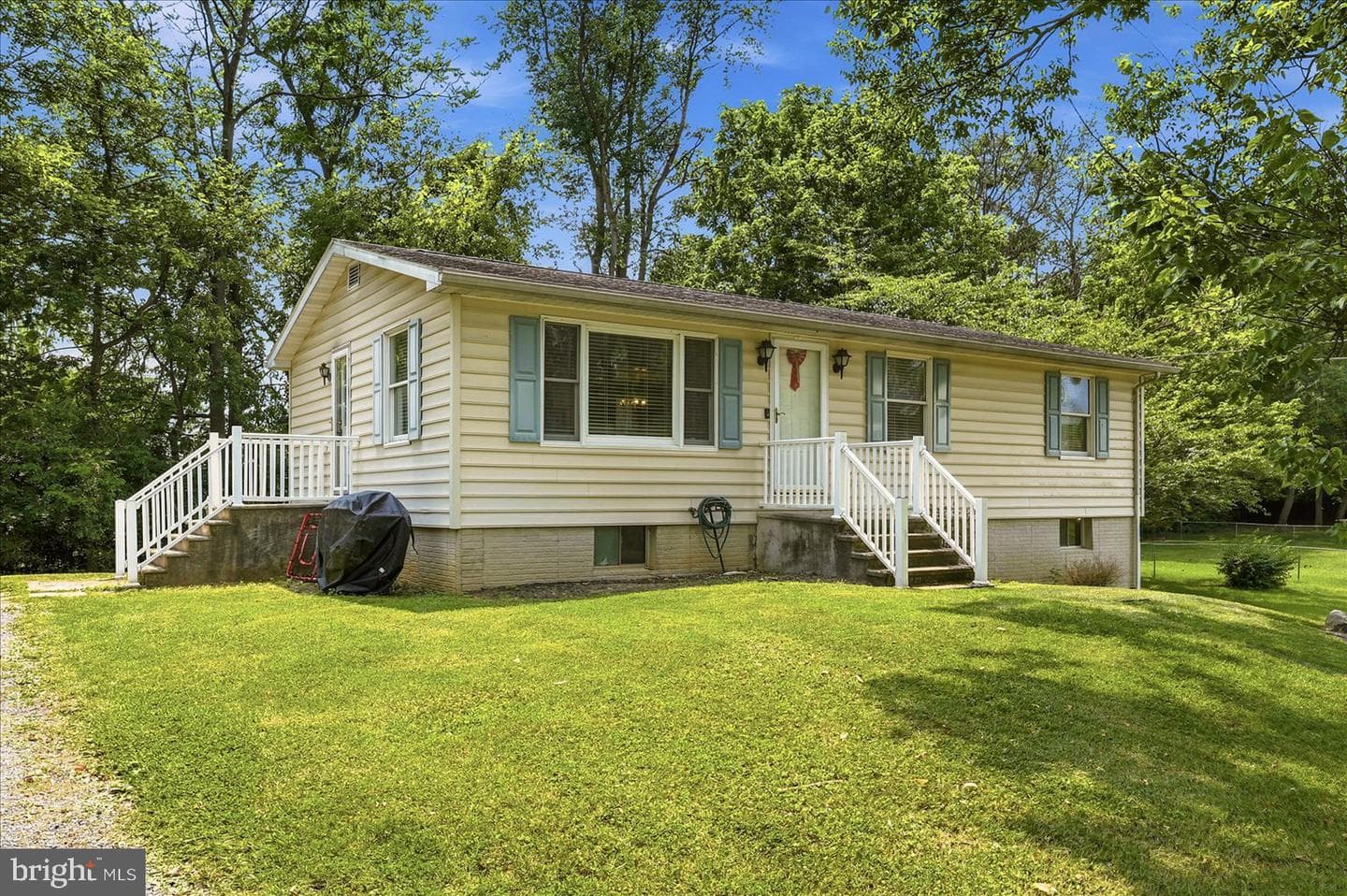 156 Morgan Street photo 4