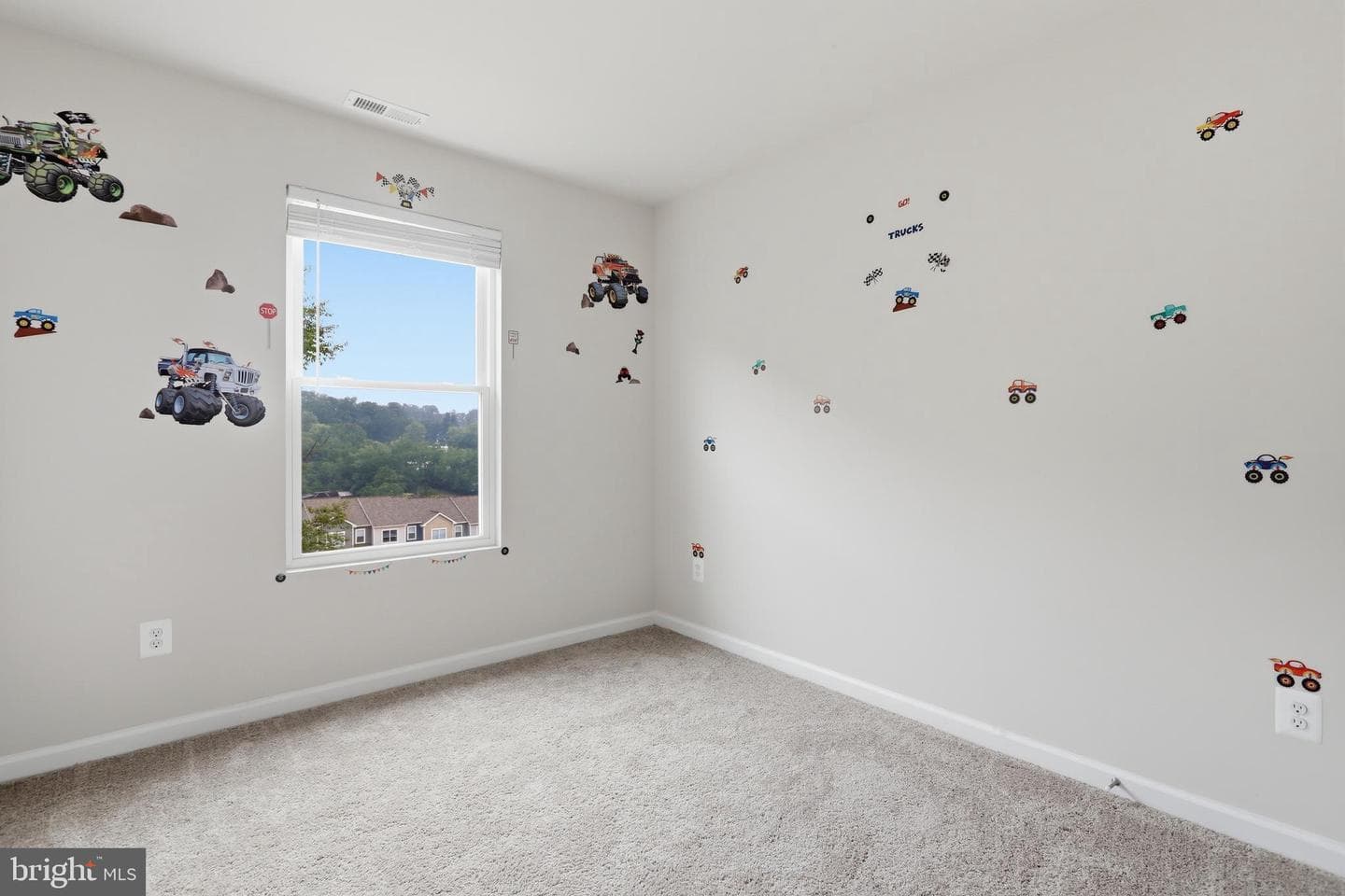 112 Paddington St photo 23