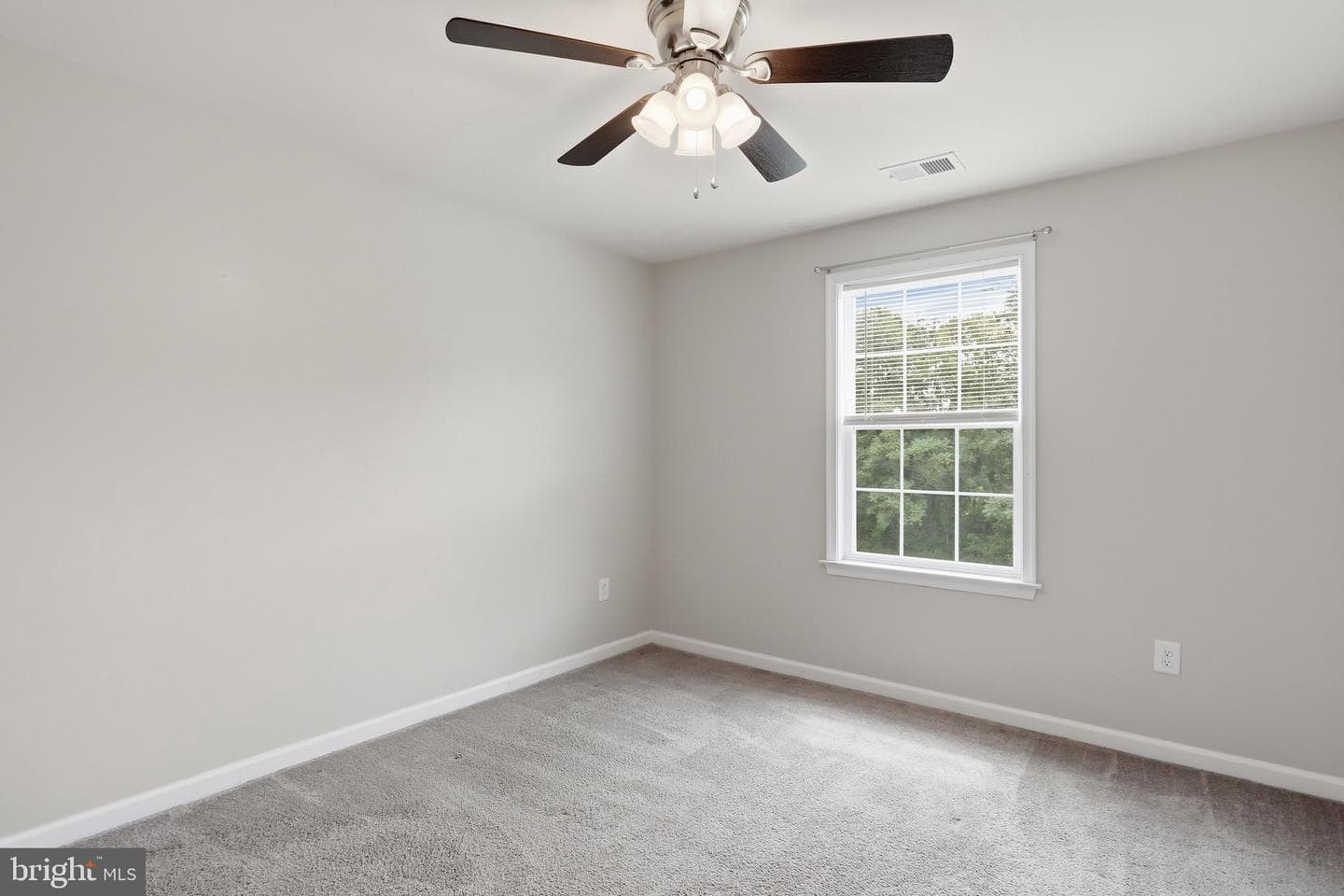 97 Portsmouth Court photo 29