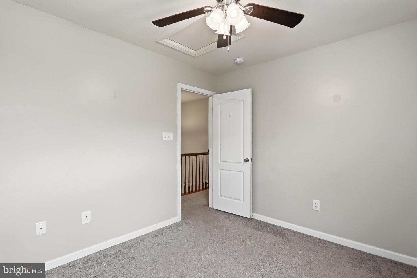 97 Portsmouth Court photo 33