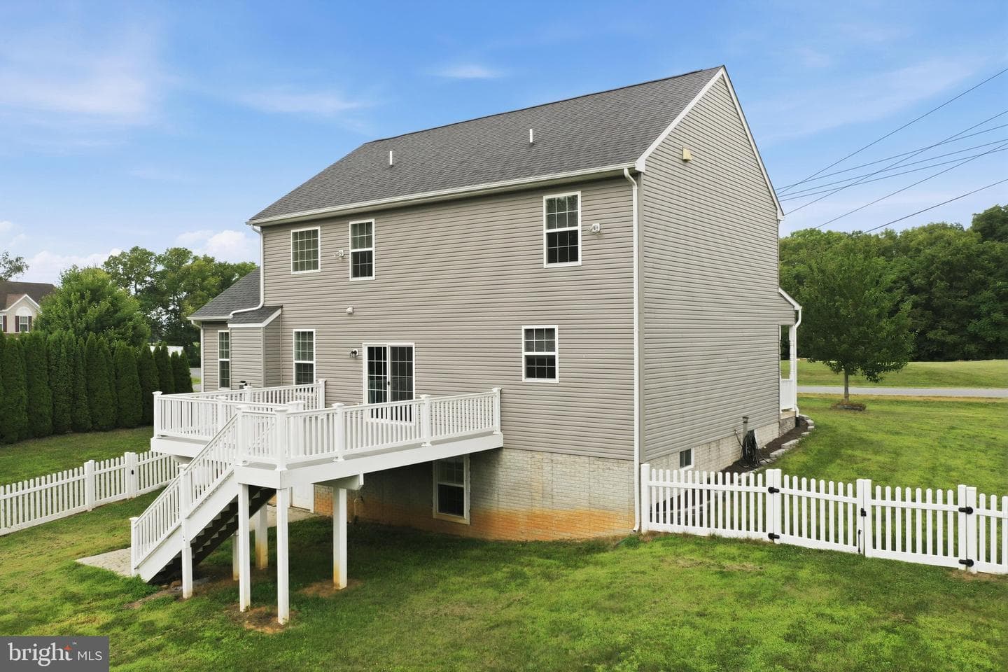 97 Portsmouth Court photo 53