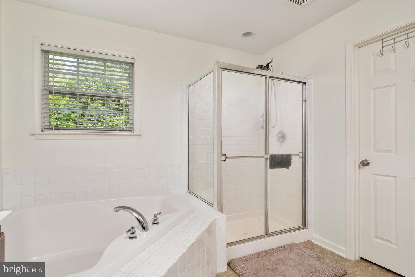 428 Calvert Circle photo 18