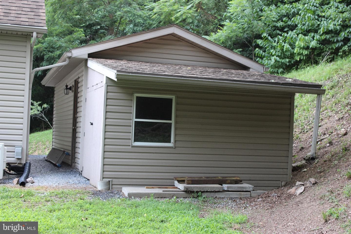 957 Butlers Chapel Road photo 11