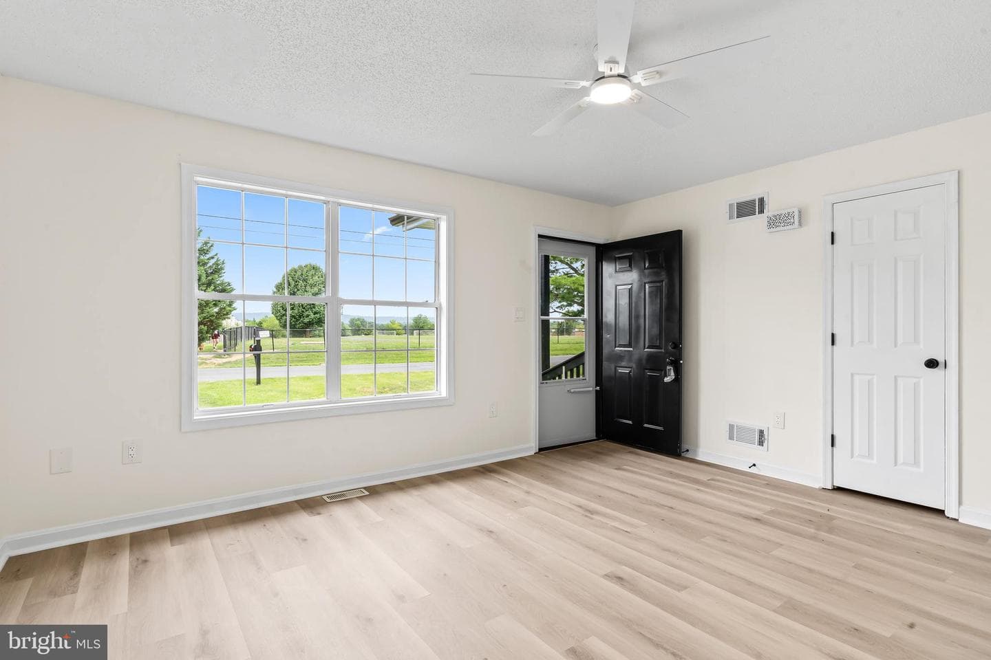 187 Primrose Drive photo 25