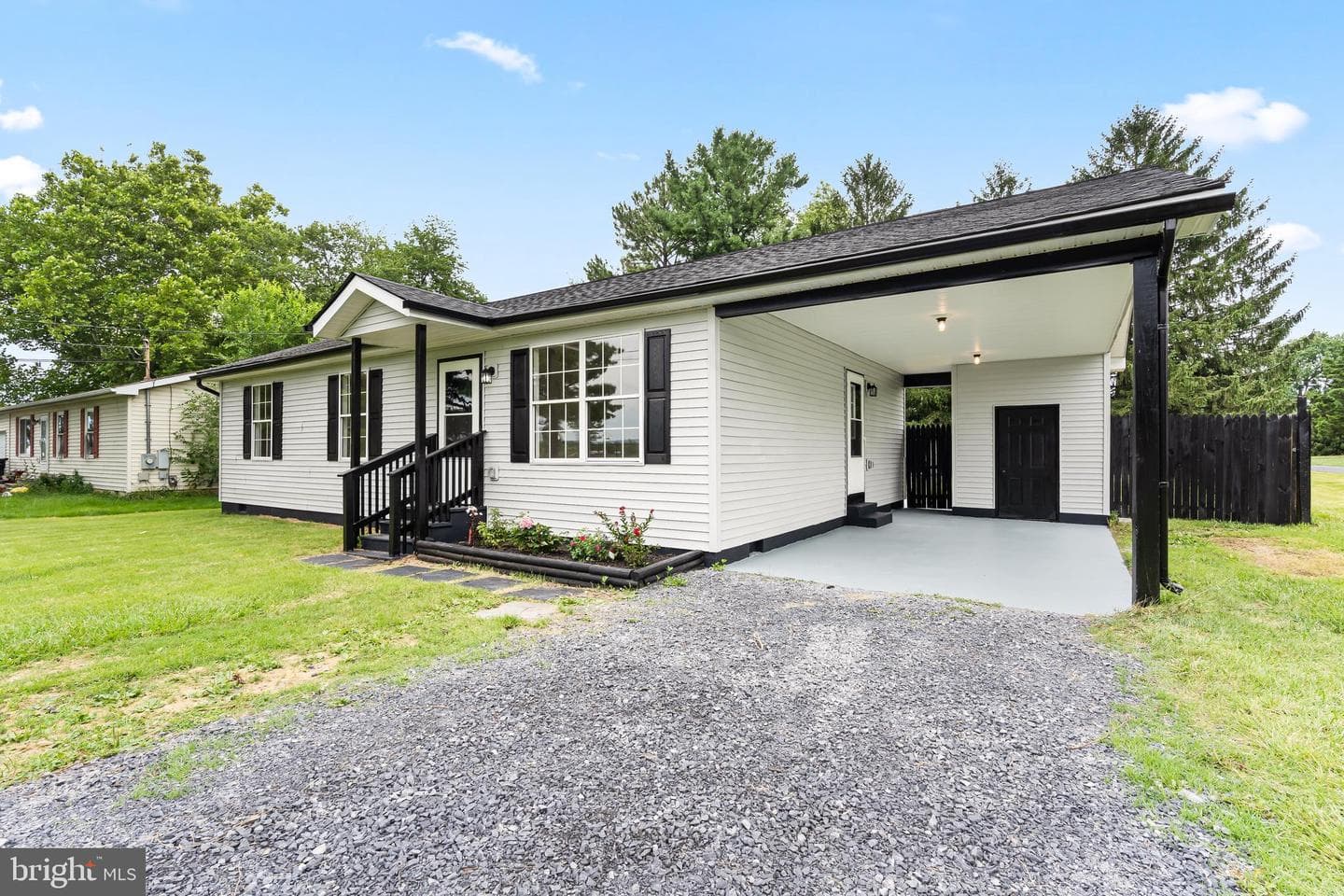187 Primrose Drive photo 4