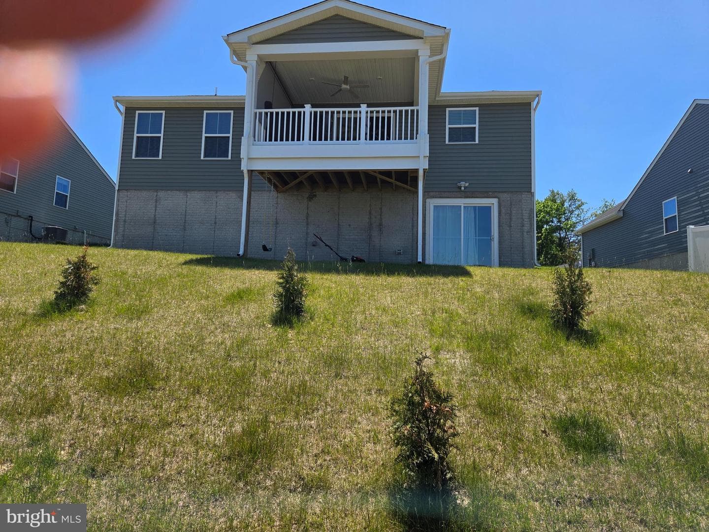 90 Sutherland Way photo 8