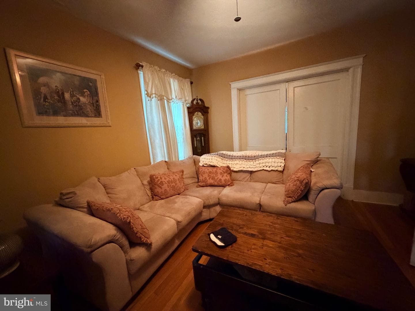 1025 W King Street photo 14