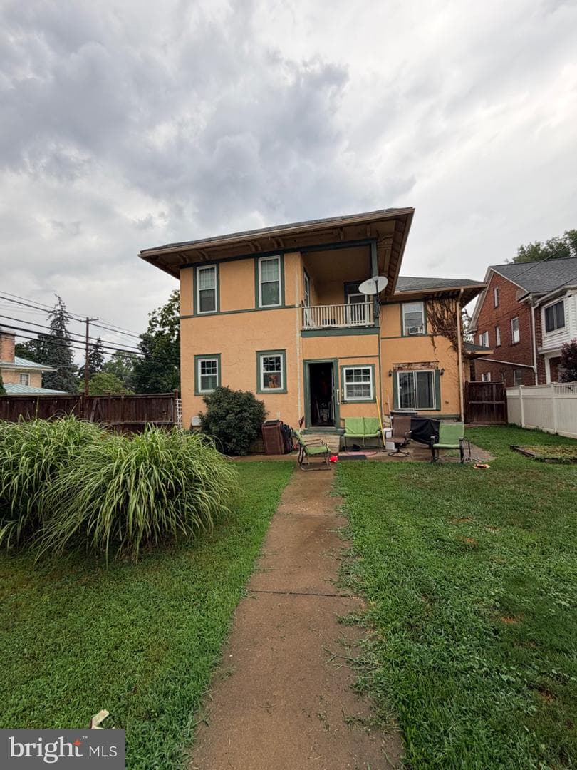 1025 W King Street photo 34