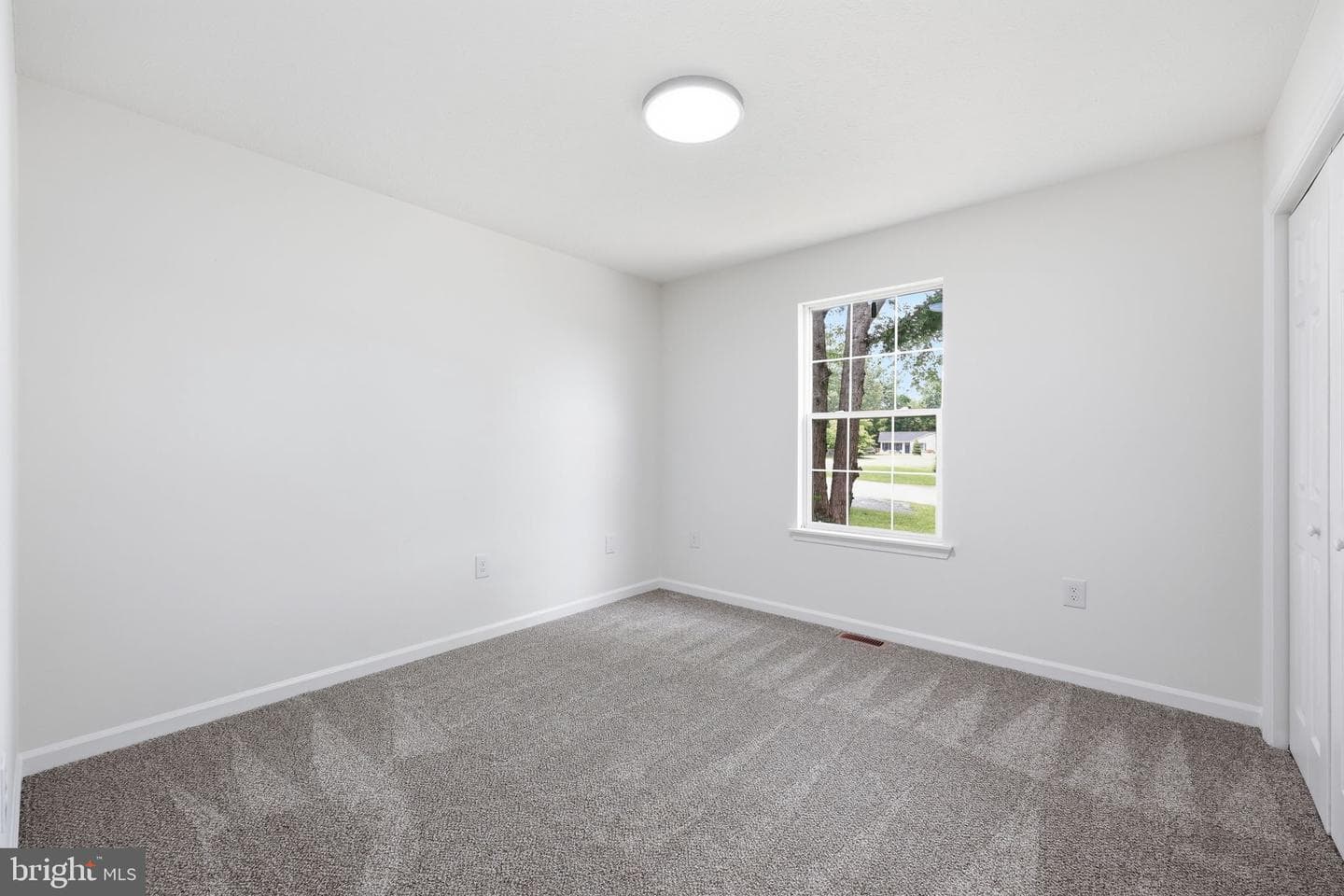 331 Crestview photo 24