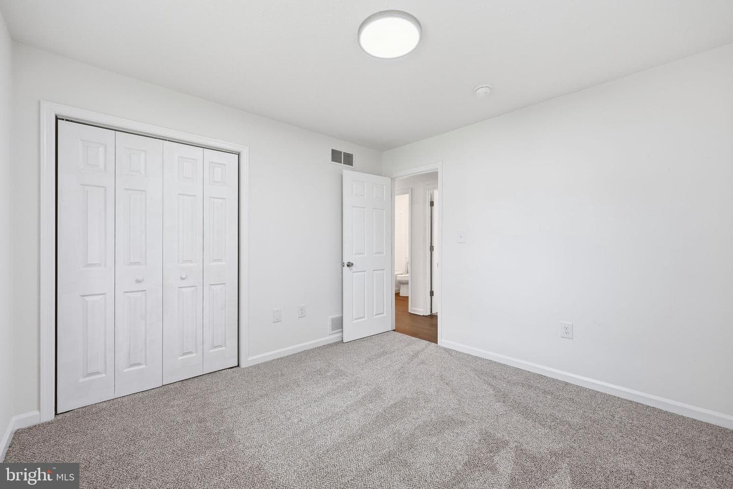 331 Crestview photo 25
