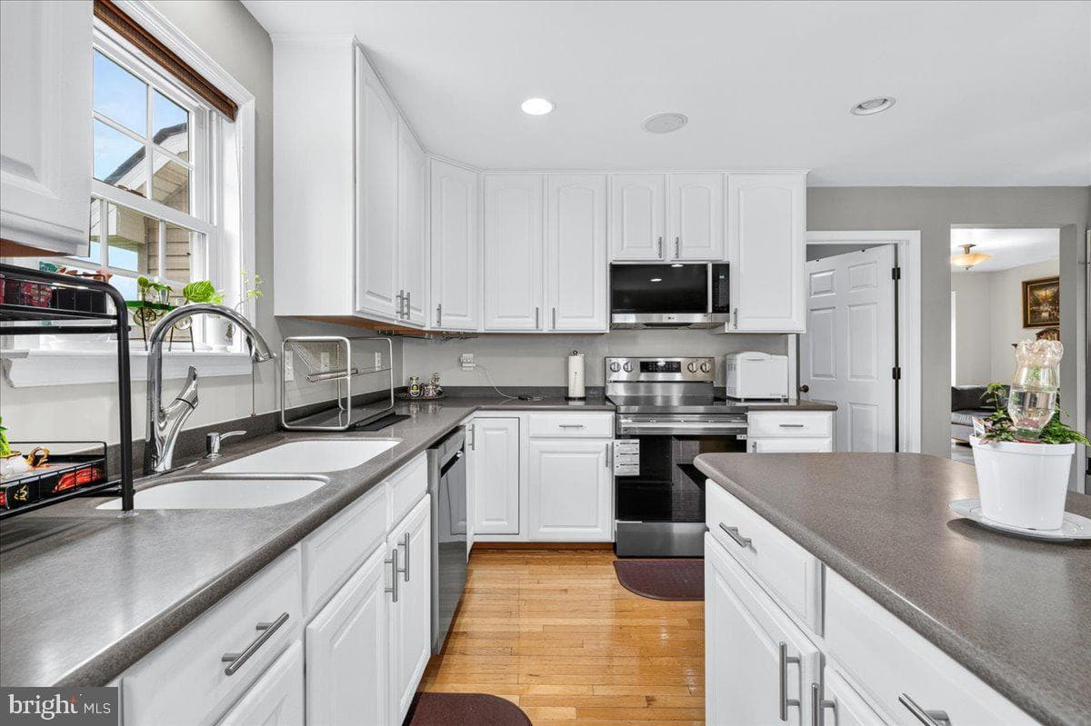 197 Creighton Court photo 14