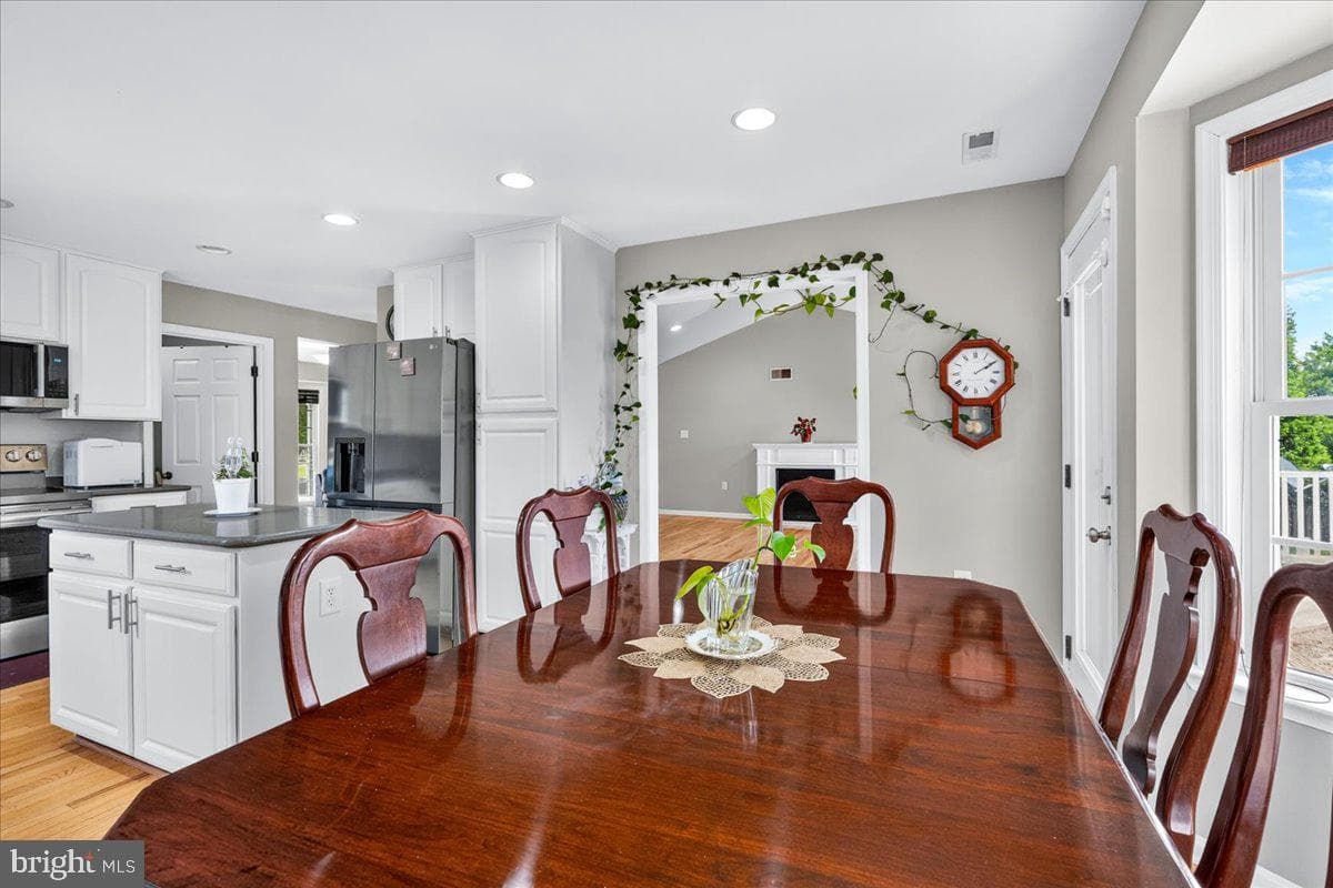 197 Creighton Court photo 18