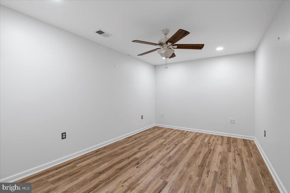 197 Creighton Court photo 45