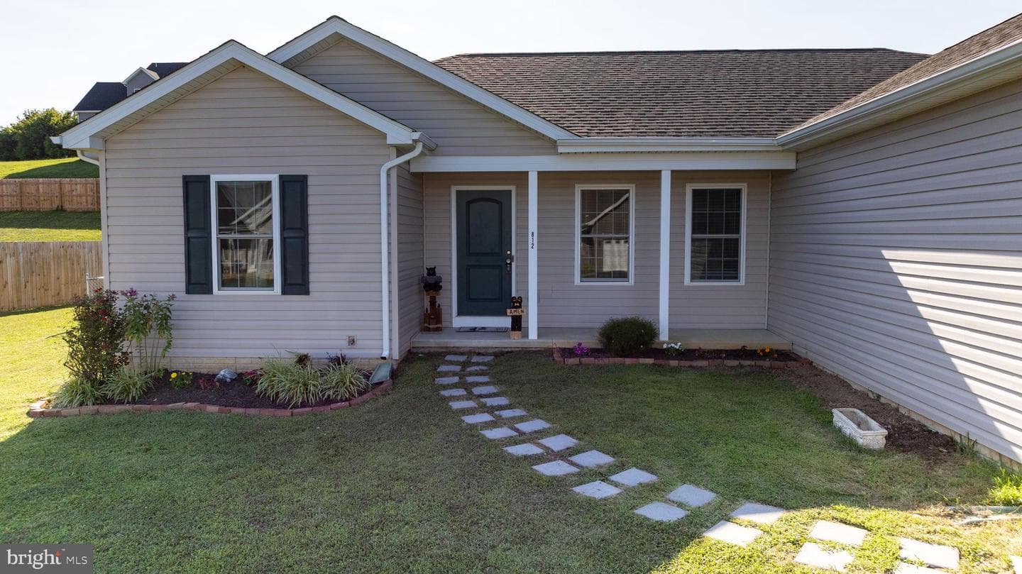 812 Duckwoods Lane photo 3