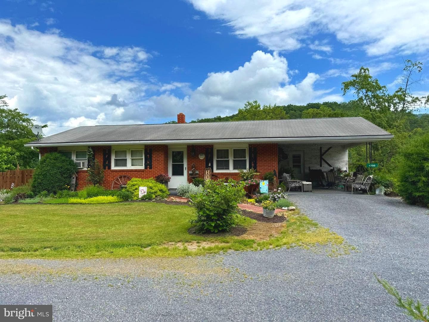 1750 Patterson Creek Road photo 23