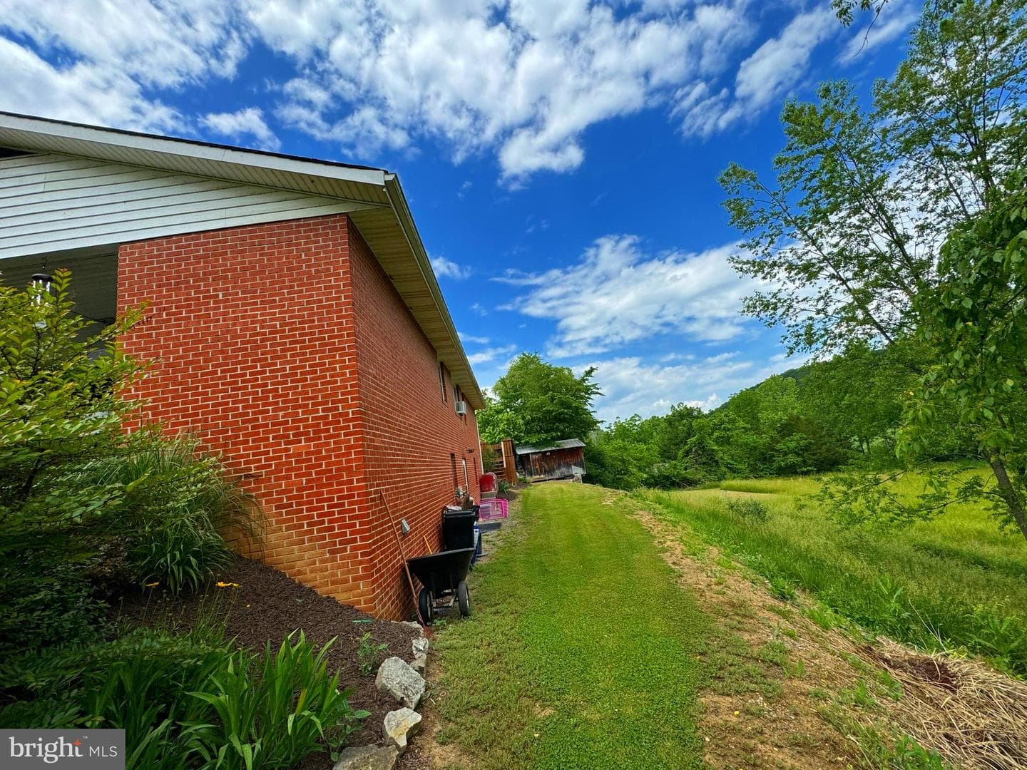 1750 Patterson Creek Road photo 27