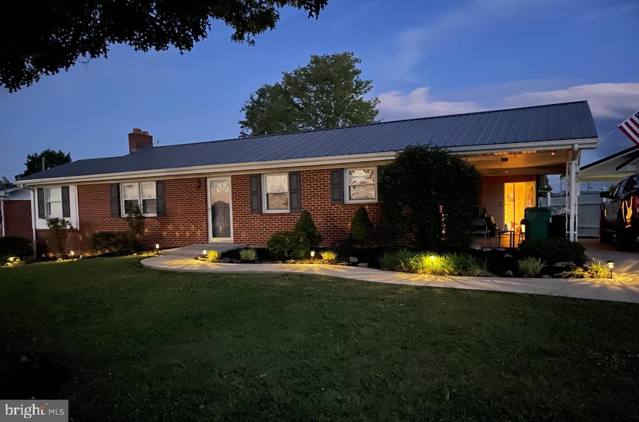 81 Sunset Drive photo 2