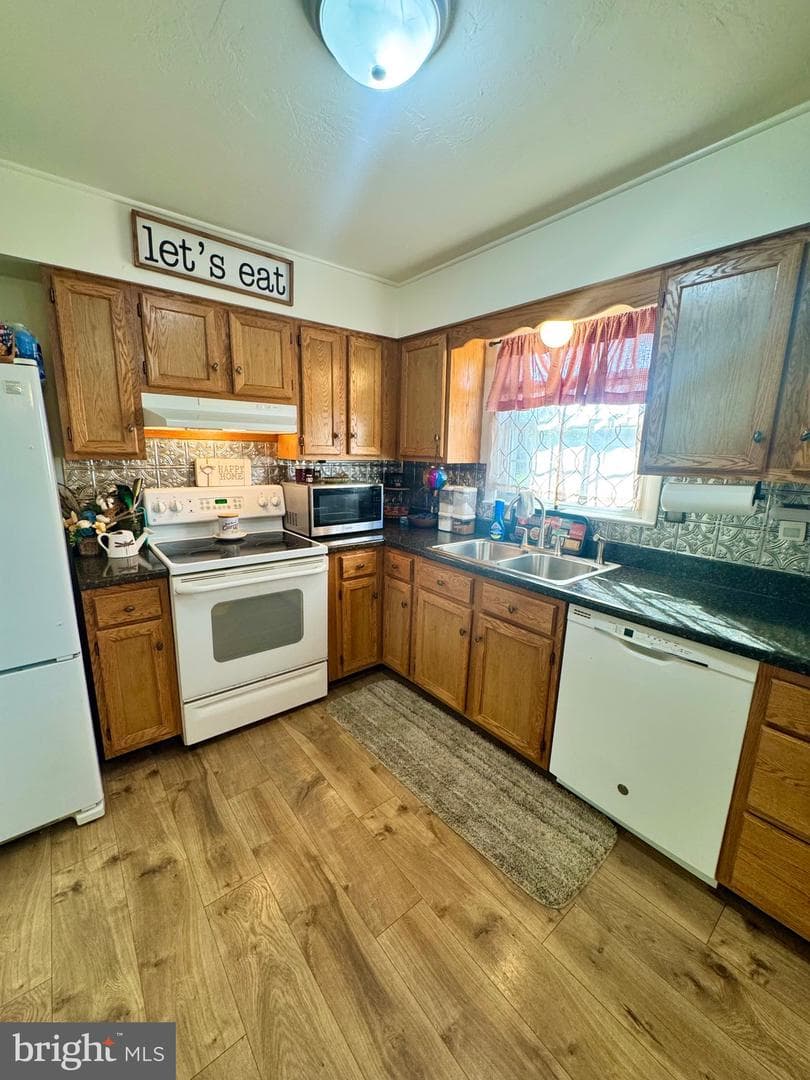 81 Sunset Drive photo 6
