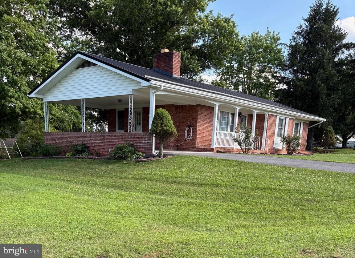 73 Woodland Drive, Petersburg