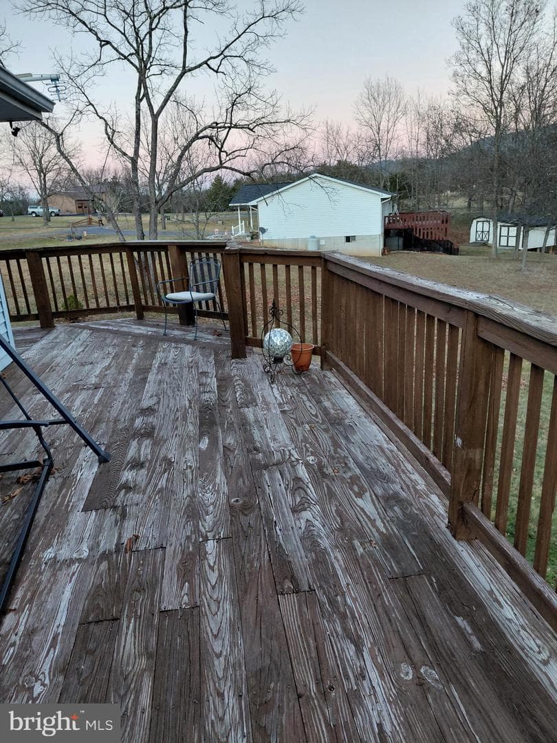 133 Upper Hawk Ridge photo 12