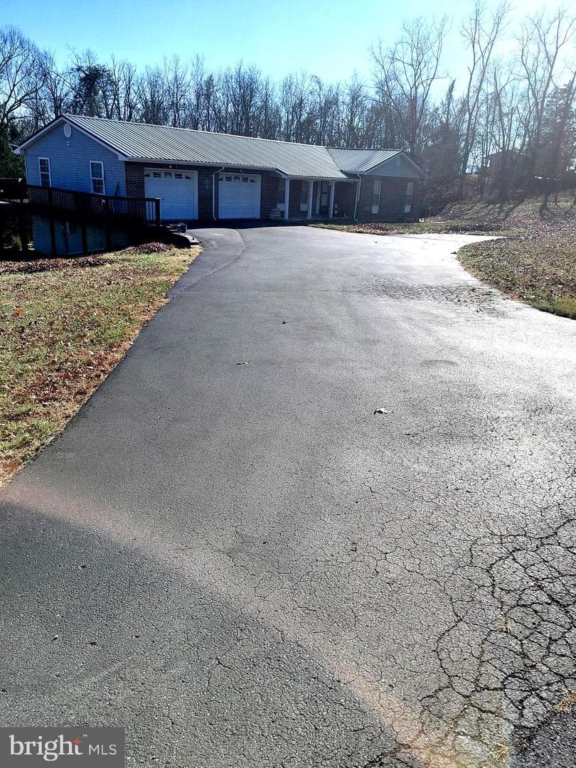 133 Upper Hawk Ridge photo 2