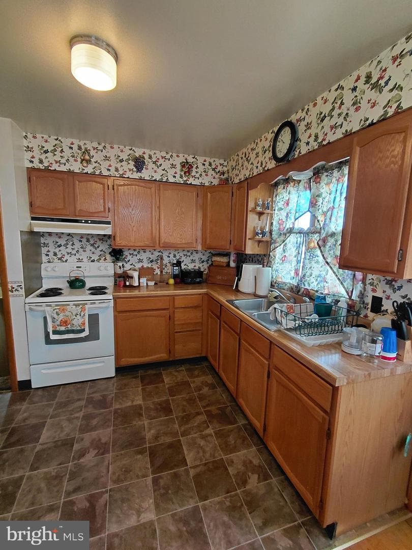 112 Grant Street photo 13