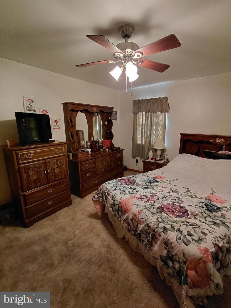 112 Grant Street photo 29