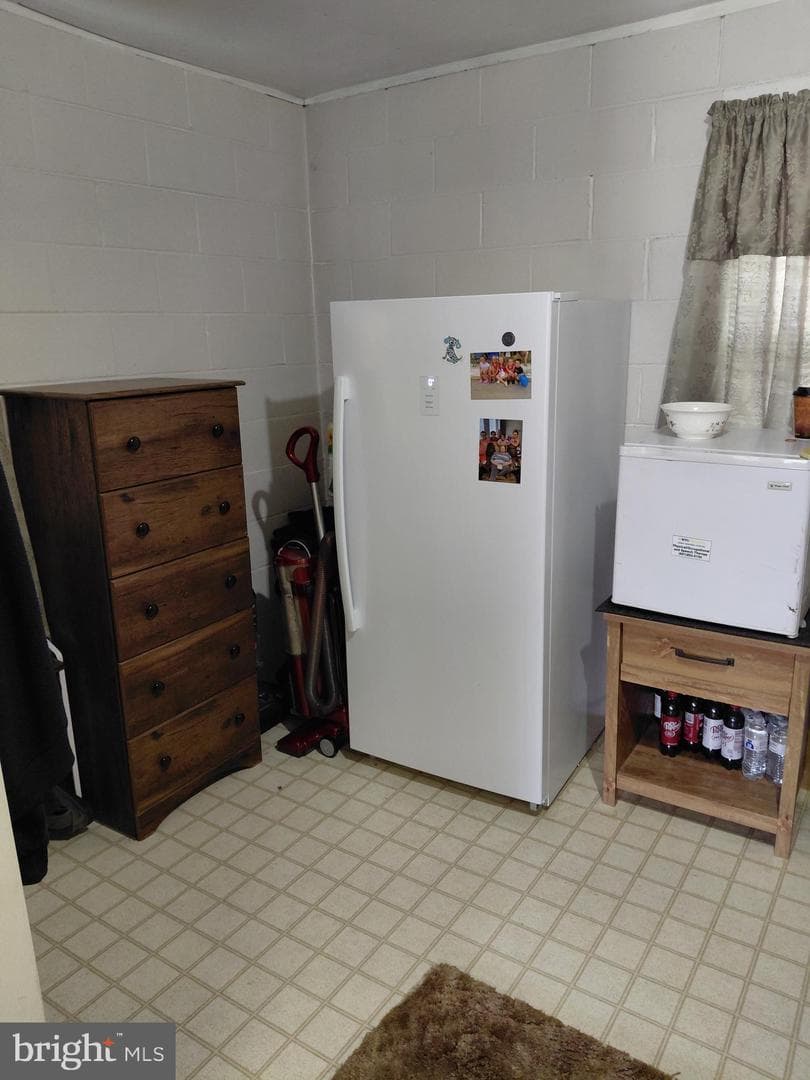 112 Grant Street photo 48