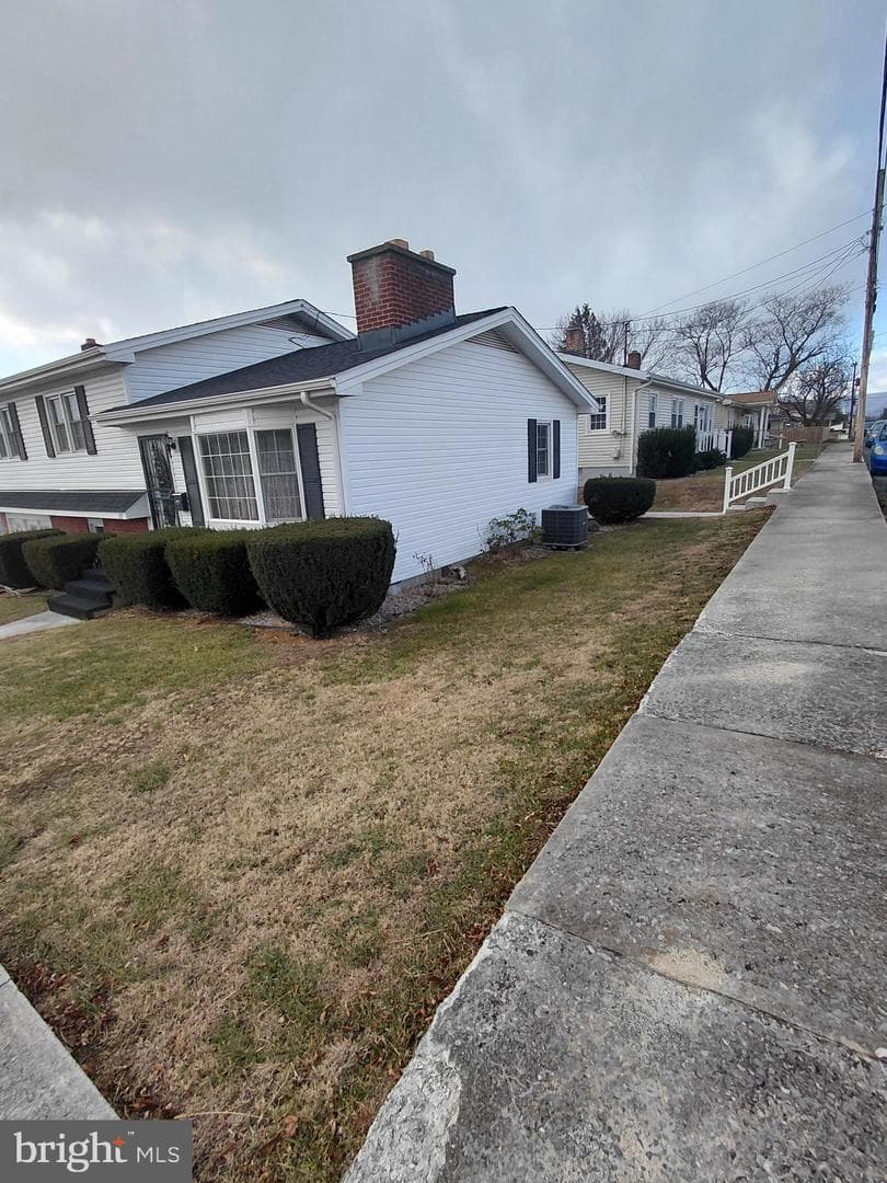 112 Grant Street photo 8