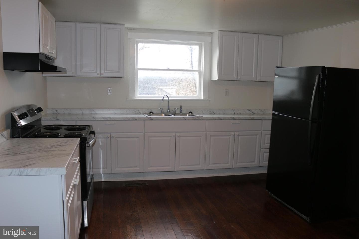 216 N Main Street photo 6