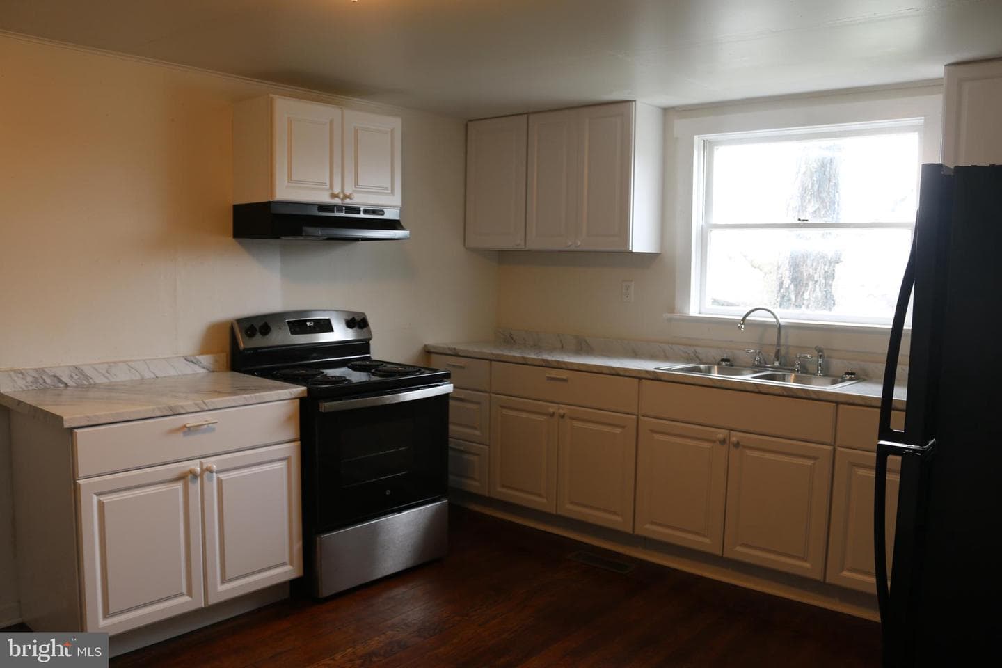 216 N Main Street photo 7