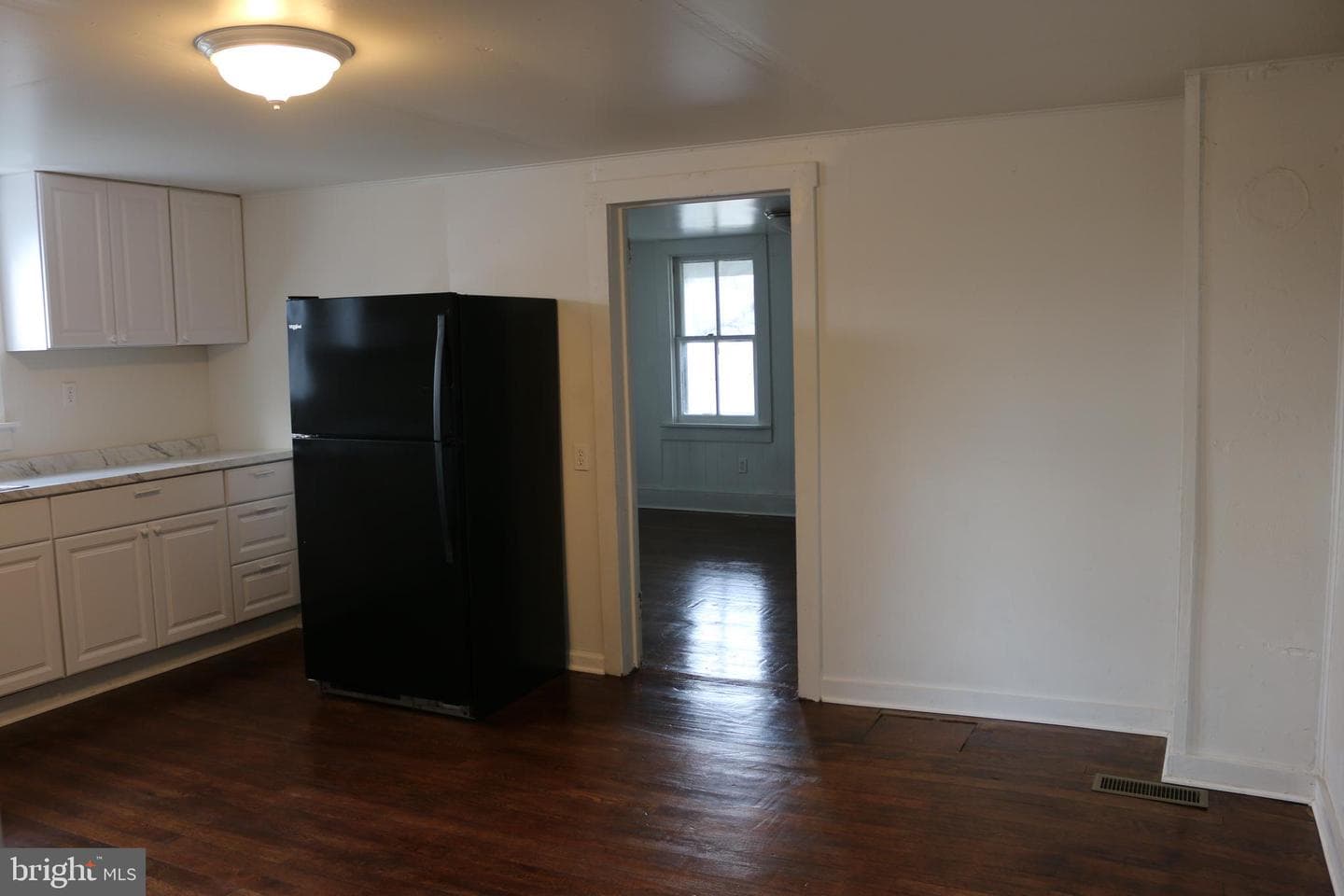 216 N Main Street photo 9