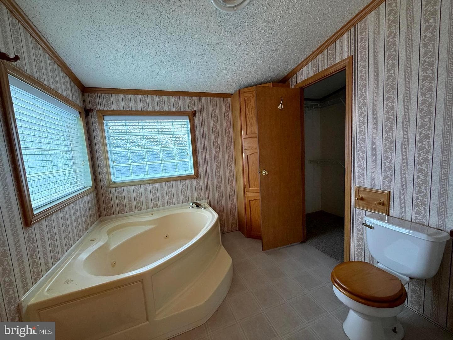 401 Nighthawk Drive photo 36