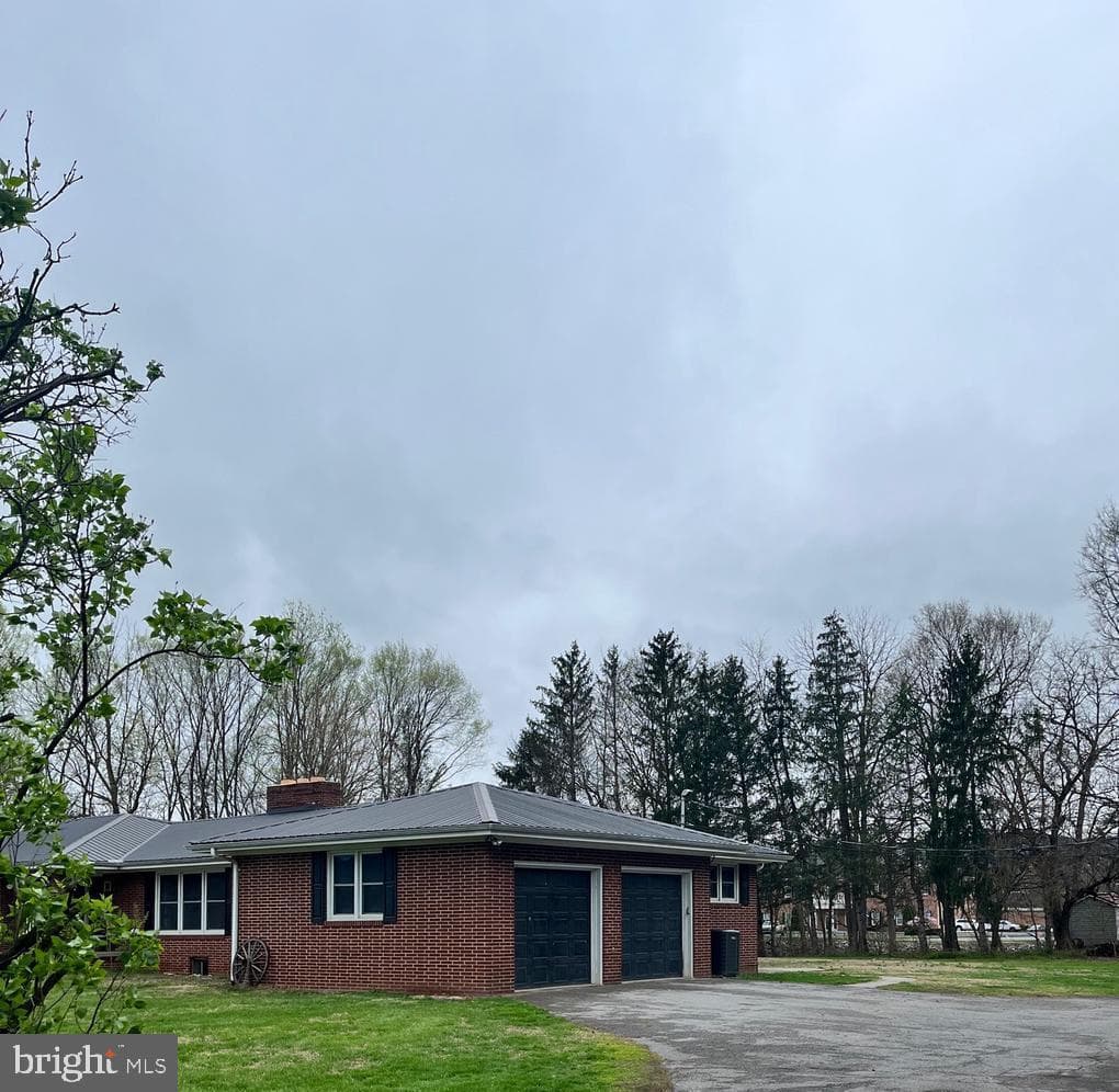 1 Pepsi Lane, Petersburg