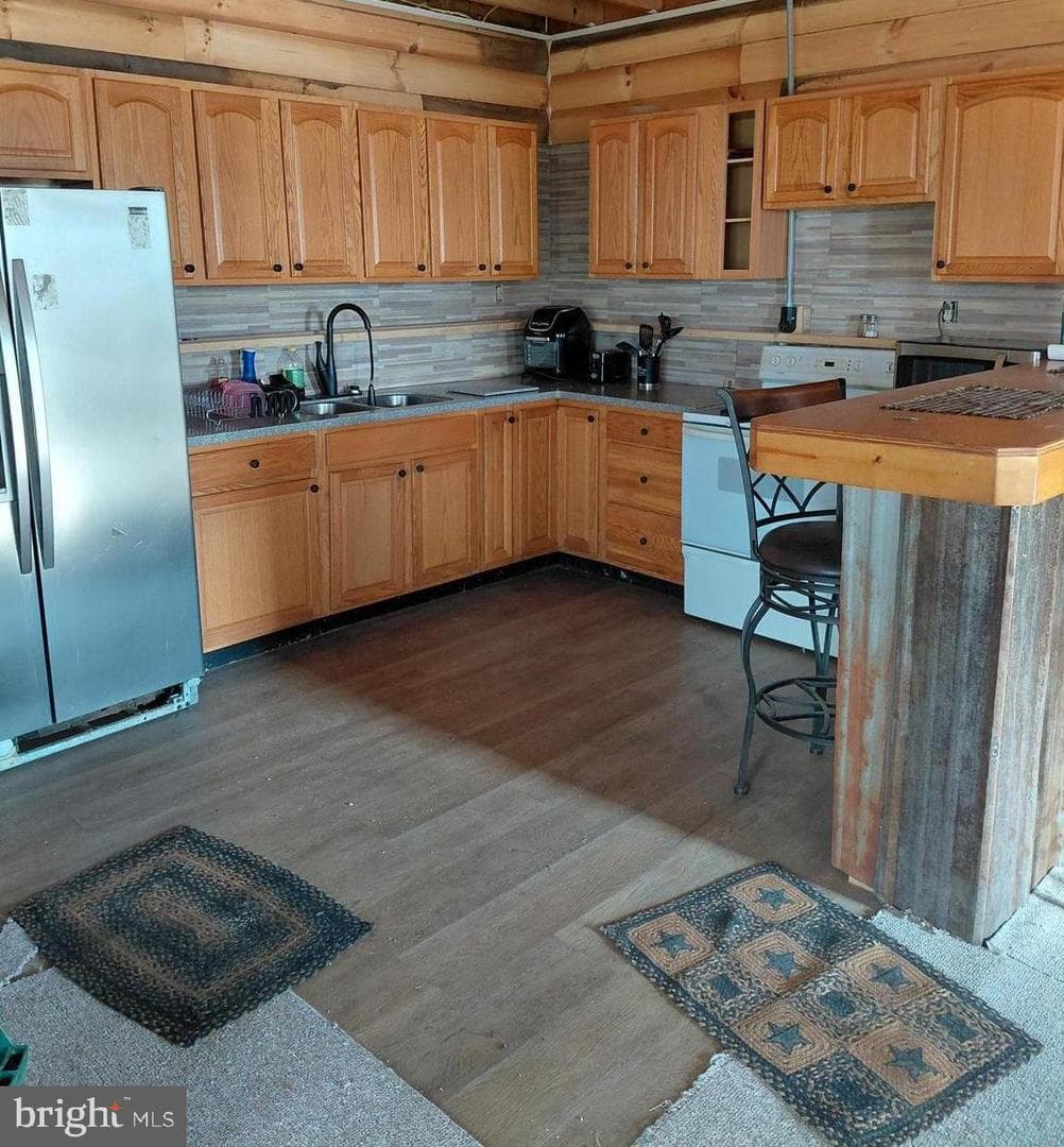 523 Glory Ridge Dr photo 32