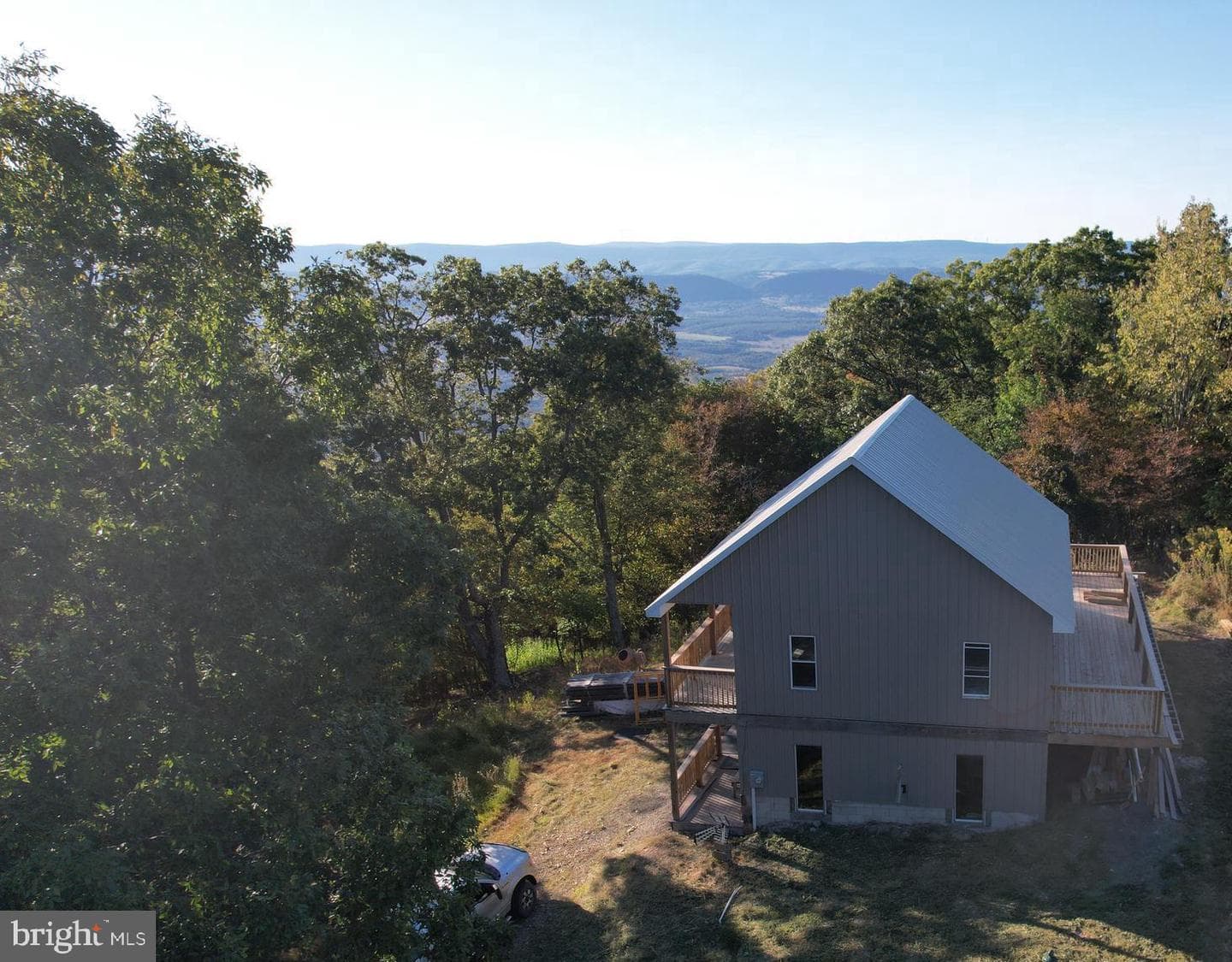 523 Glory Ridge Dr photo 4