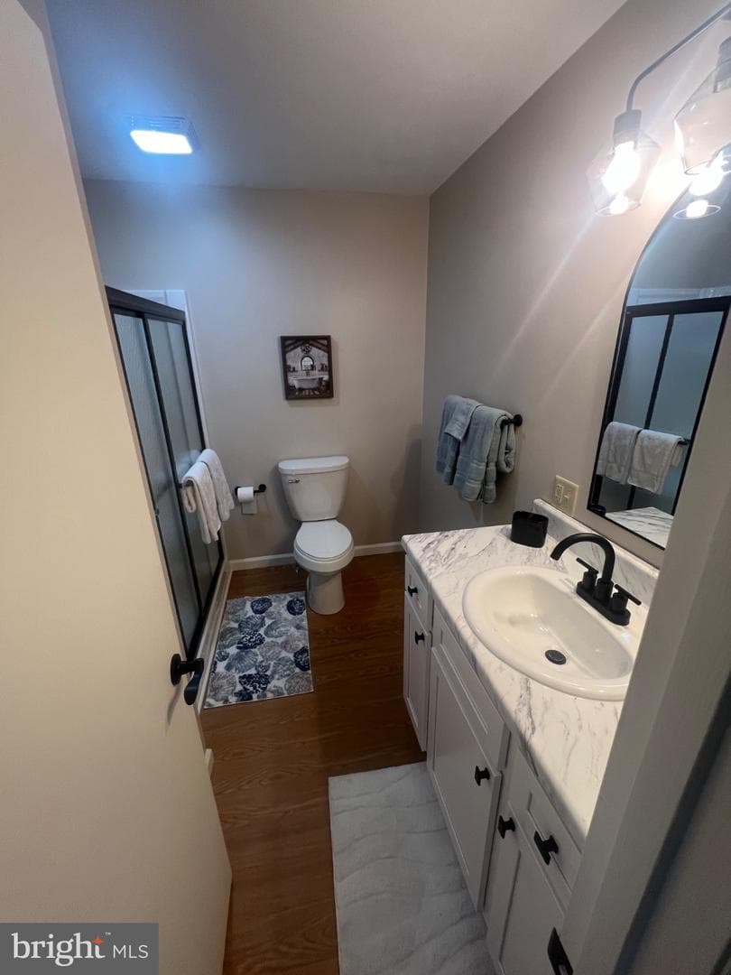 395 Point Dr photo 7