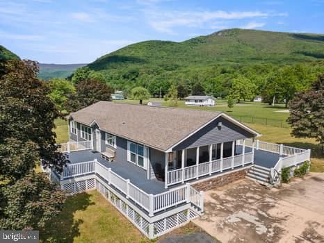 107 Trout Lane photo 1