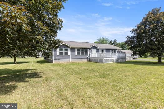 107 Trout Lane photo 3