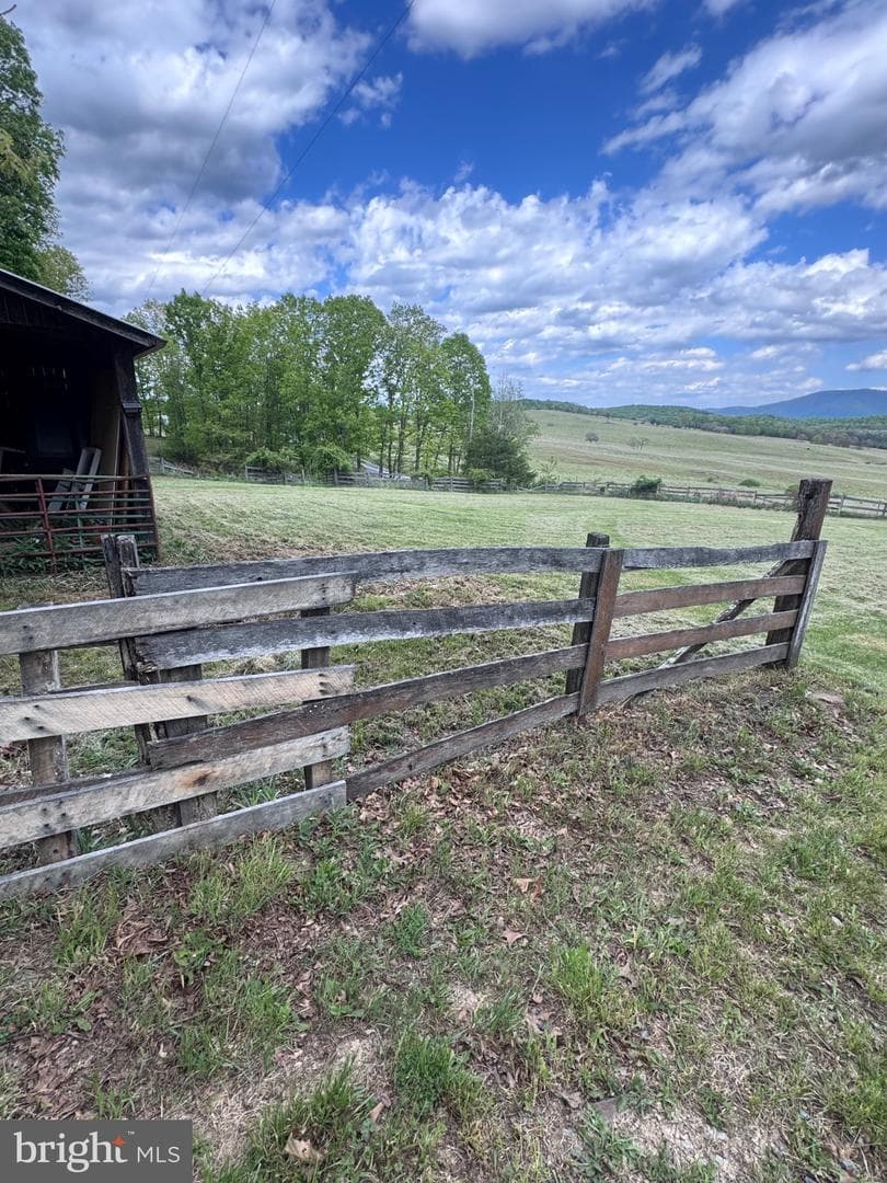 155 Foxdale Lane photo 44