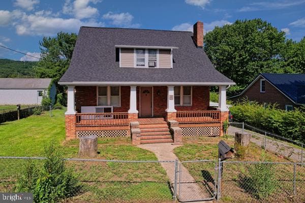 125 Pine Street, Petersburg