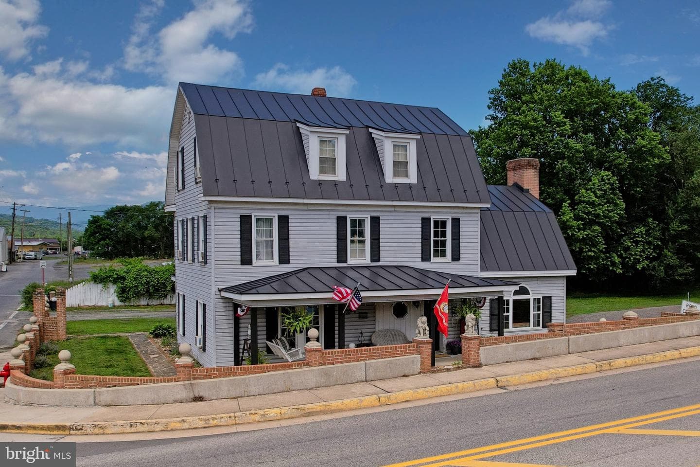 105 S Main Street S, Petersburg