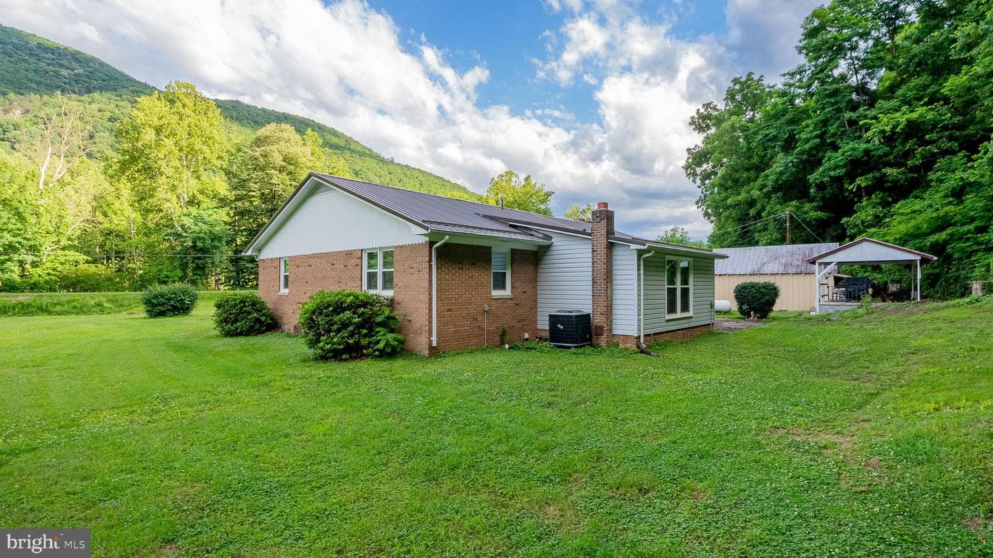 8462 N Fork Highway photo 11