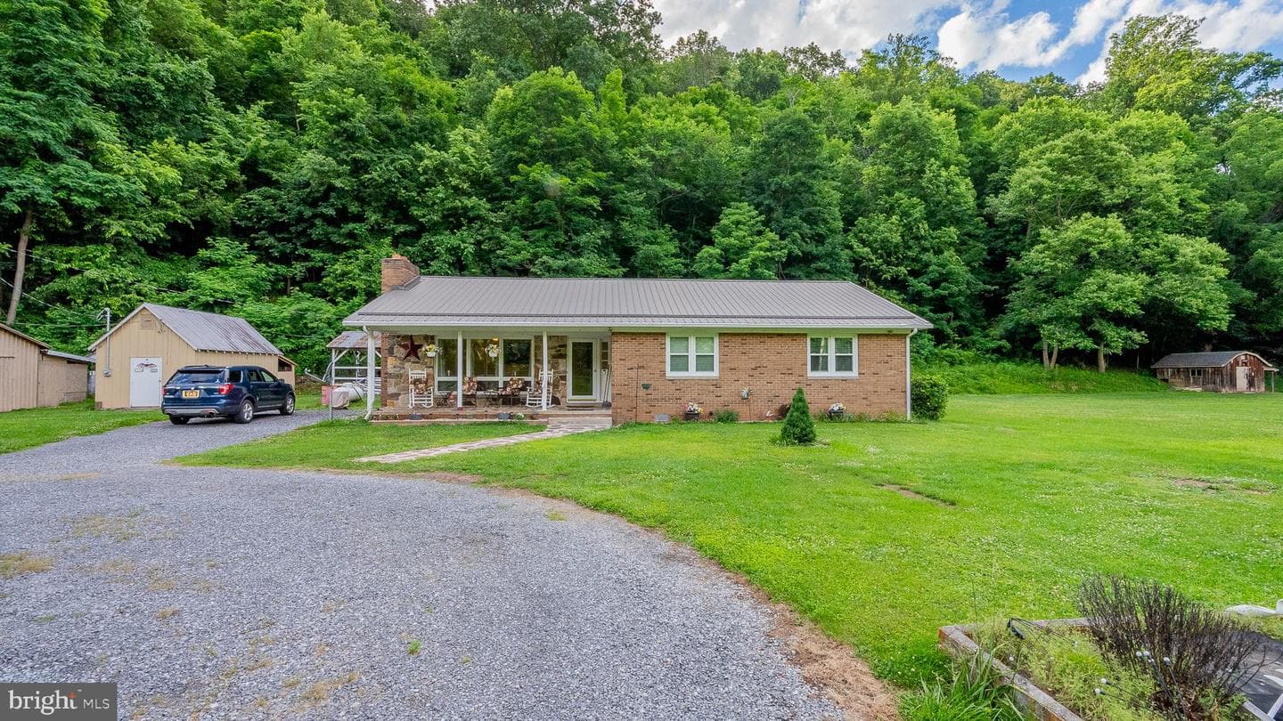 8462 N Fork Highway photo 22