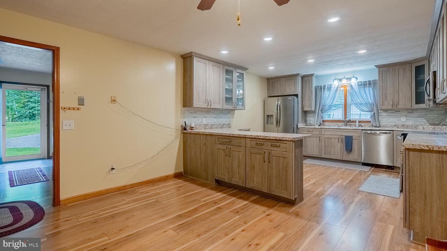 8462 N Fork Highway photo 30