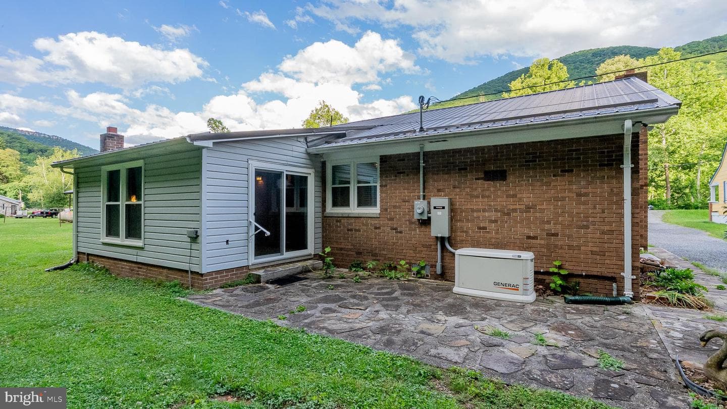 8462 N Fork Highway photo 8