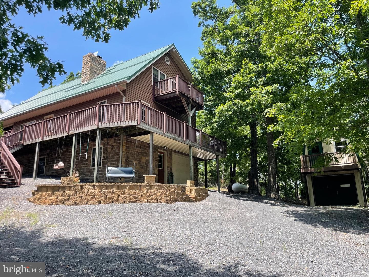 219 Eby Drive photo 2