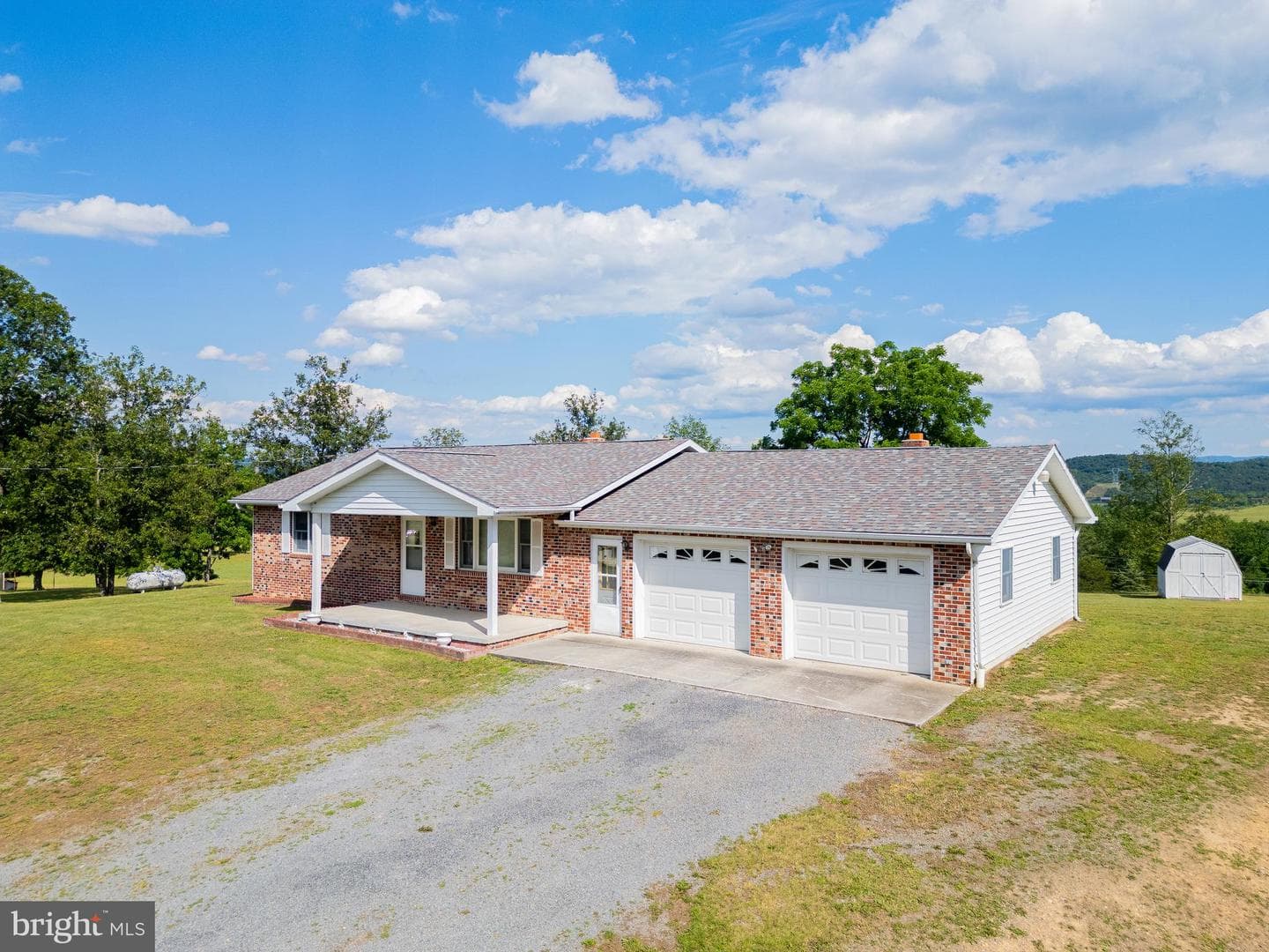 162 Stratus Drive, Cabins